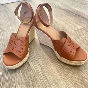 Report Estelle open toe brown ankle strap espadrille  sandal